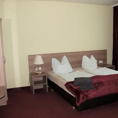 Linde Stuttgart Hotel 3*